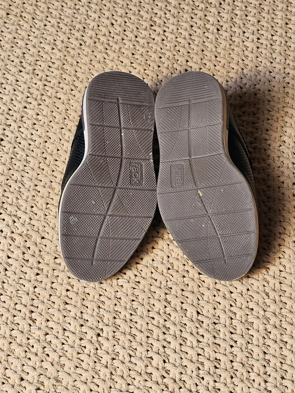 Nordstrom‎ Rack Dustin Shoes Kids Size 7D Black